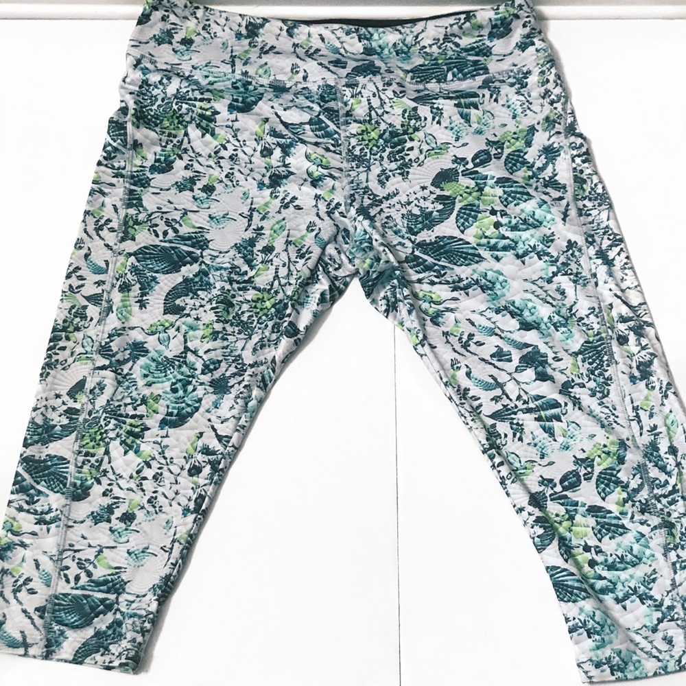 LulaRoe WORKOUT CAPRI